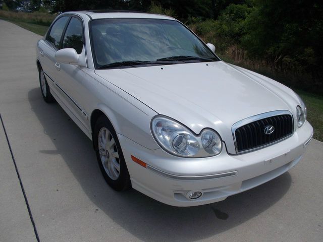 Hyundai Sonata 2004 photo 3