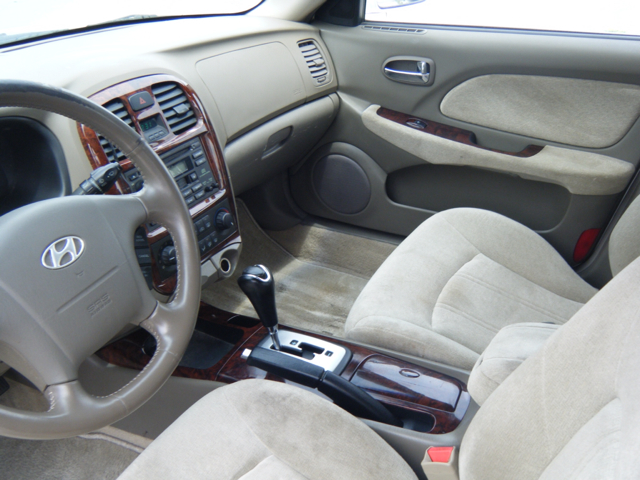 Hyundai Sonata 2004 photo 19