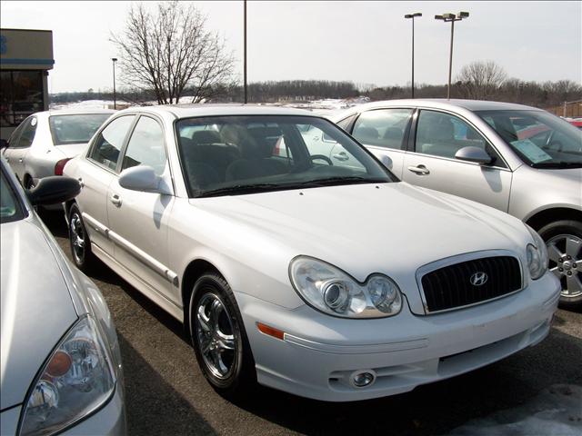 Hyundai Sonata S Sedan Sedan