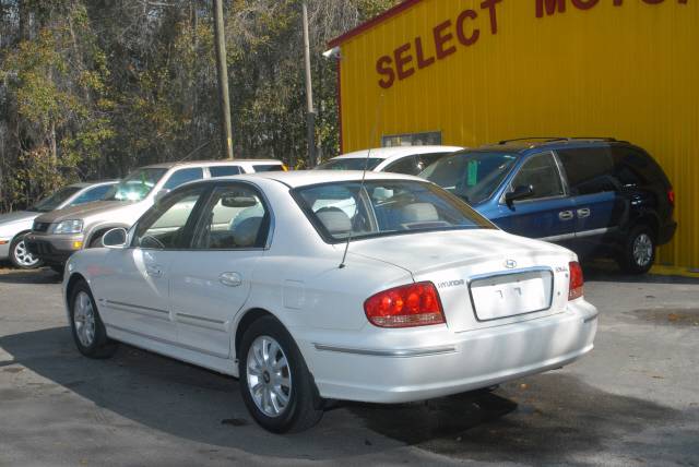 Hyundai Sonata 2004 photo 1