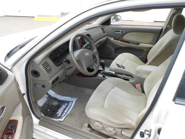 Hyundai Sonata 2004 photo 6