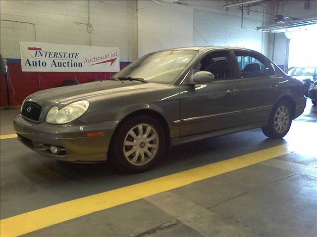 Hyundai Sonata 2004 photo 3