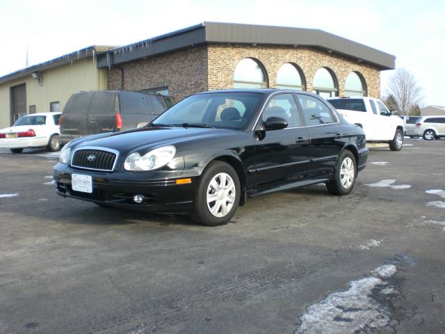 Hyundai Sonata 2004 photo 2