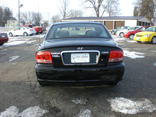 Hyundai Sonata 2004 photo 5