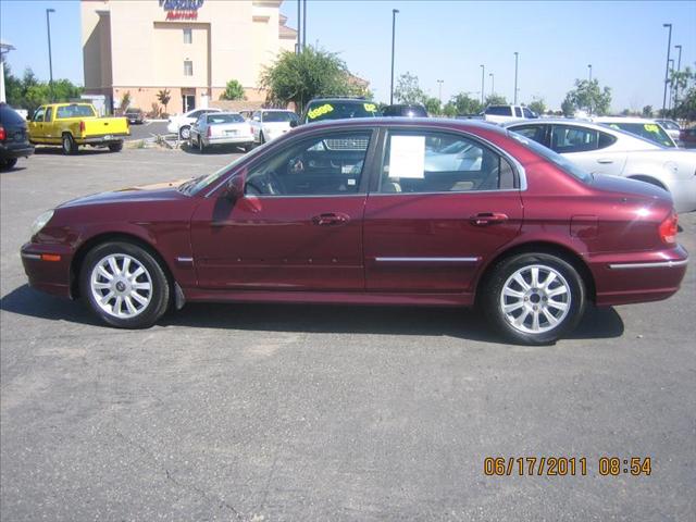 Hyundai Sonata Quad Cab 4x4 Shortbox LS Z71 Sedan