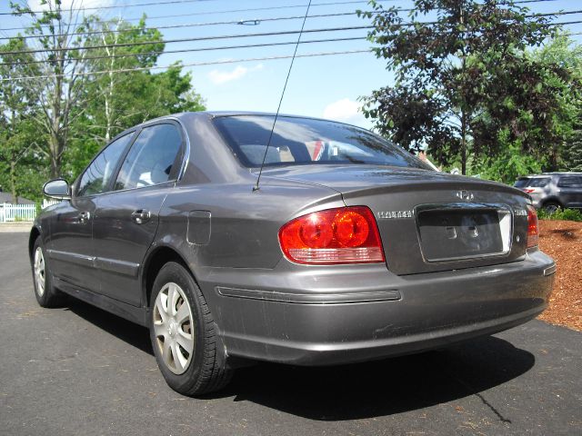 Hyundai Sonata 2004 photo 5