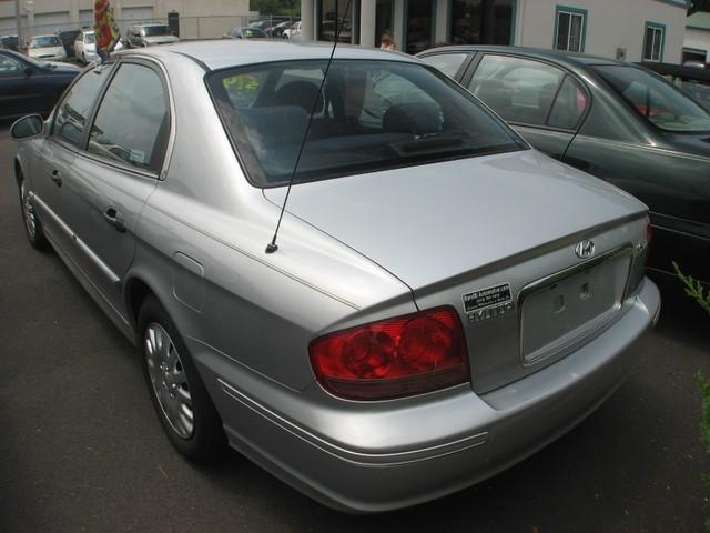 Hyundai Sonata 2004 photo 1