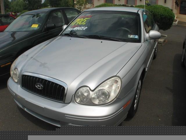 Hyundai Sonata 2004 photo 2