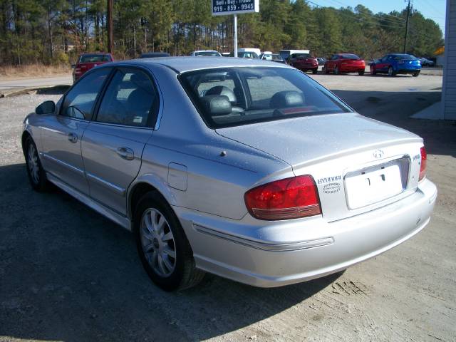 Hyundai Sonata 2004 photo 5