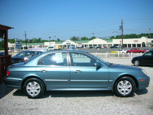 Hyundai Sonata 2004 photo 3