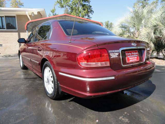 Hyundai Sonata 2004 photo 1