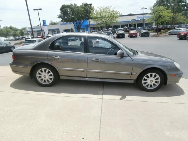 Hyundai Sonata 2004 photo 14