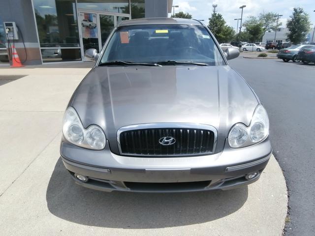 Hyundai Sonata 2004 photo 17