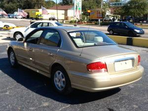 Hyundai Sonata 2004 photo 2