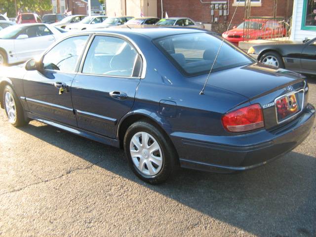 Hyundai Sonata 2004 photo 3