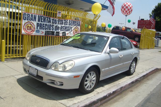 Hyundai Sonata 2004 photo 4