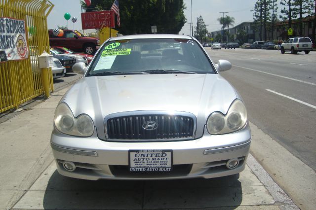 Hyundai Sonata 2004 photo 6