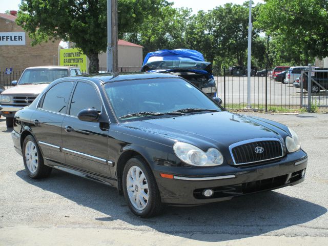 Hyundai Sonata FWD 4dr Sport Sedan