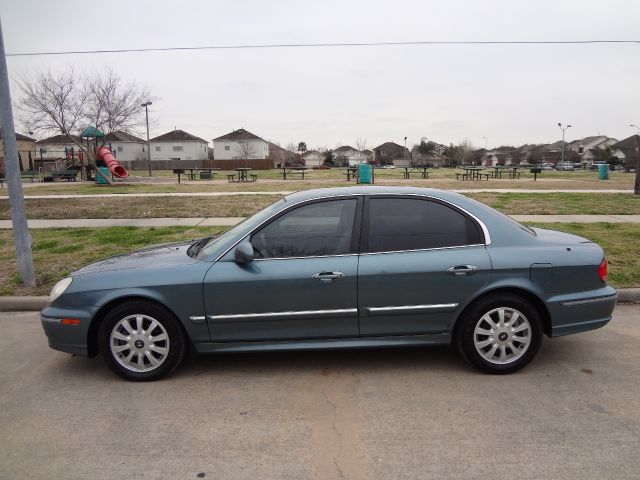 Hyundai Sonata 2004 photo 4