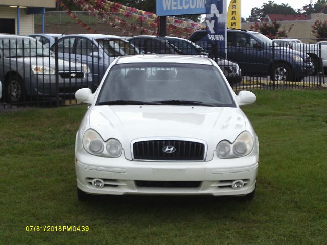 Hyundai Sonata 2005 photo 1