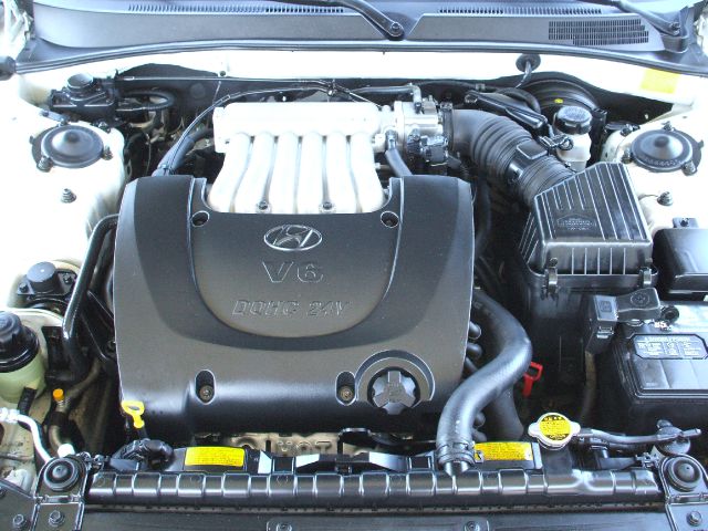 Hyundai Sonata 2005 photo 1