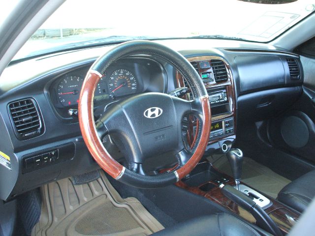 Hyundai Sonata 2005 photo 14