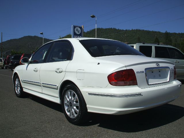 Hyundai Sonata 2005 photo 9