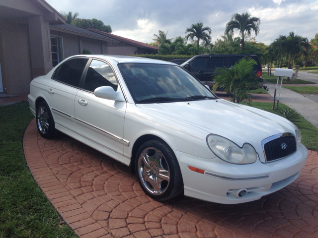 Hyundai Sonata FWD 4dr Sport Sedan