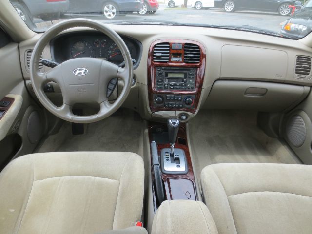 Hyundai Sonata 2005 photo 7