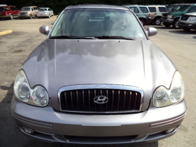 Hyundai Sonata 2005 photo 2