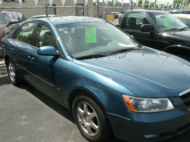 Hyundai Sonata 2006 photo 1