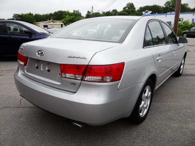 Hyundai Sonata 2006 photo 2