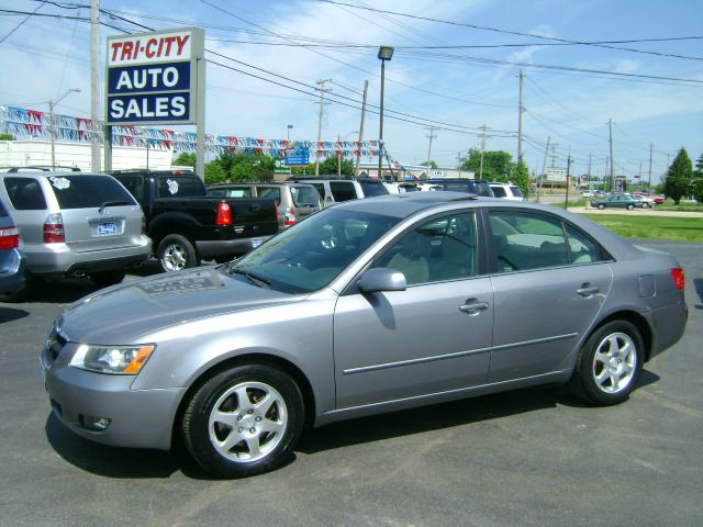 Hyundai Sonata 2006 photo 1