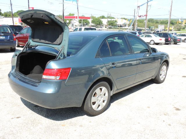 Hyundai Sonata 2006 photo 1