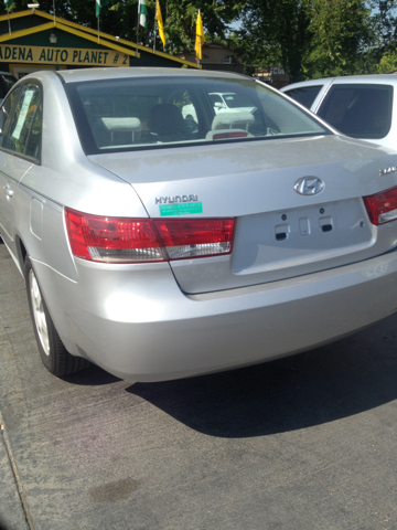 Hyundai Sonata FWD 4dr Sport Sedan