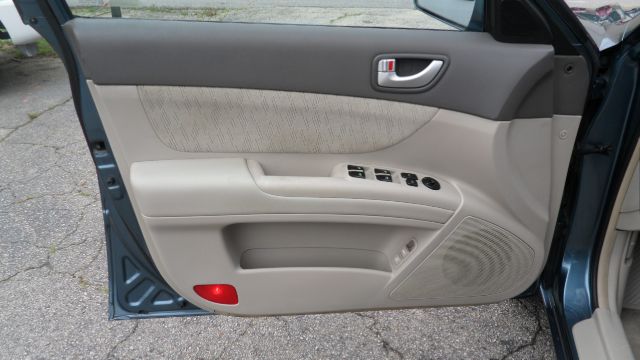 Hyundai Sonata 2006 photo 19