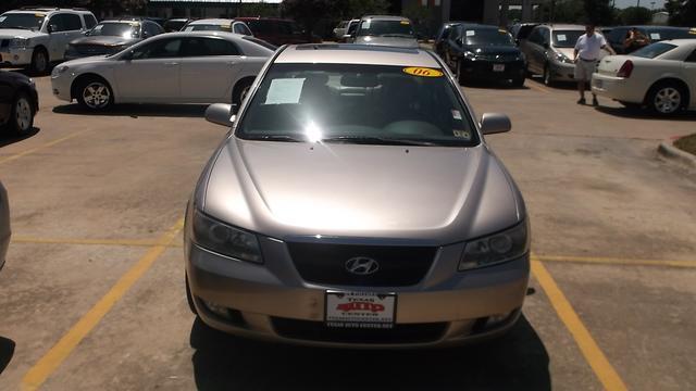 Hyundai Sonata 2006 photo 2