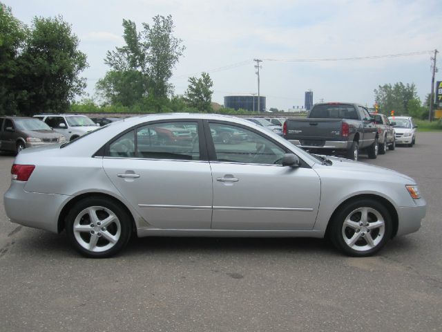 Hyundai Sonata 2006 photo 1