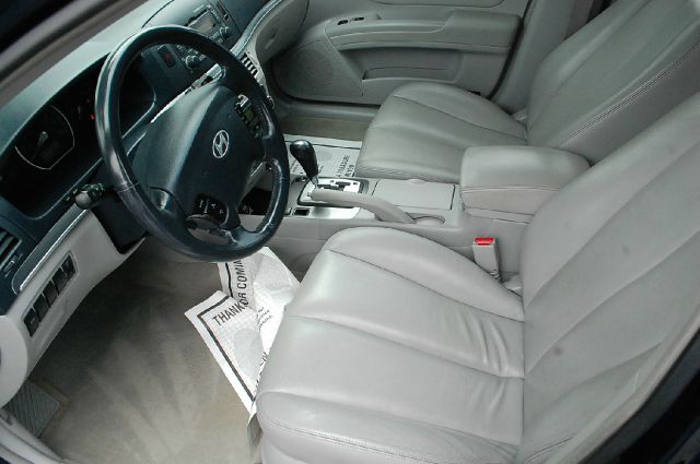 Hyundai Sonata 2006 photo 2