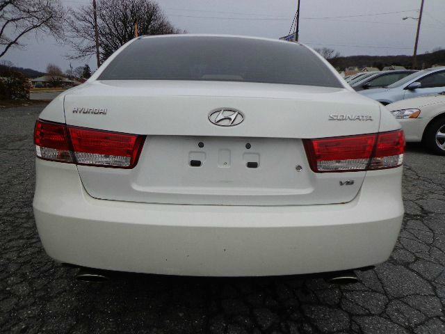 Hyundai Sonata 2006 photo 15