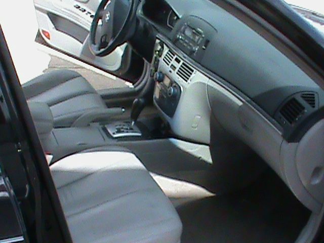 Hyundai Sonata 2006 photo 2