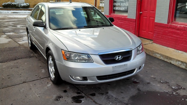 Hyundai Sonata 2006 photo 1