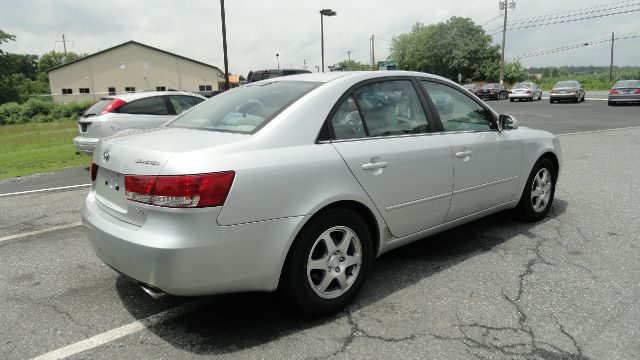 Hyundai Sonata 2006 photo 1