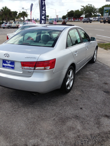 Hyundai Sonata 2006 photo 2