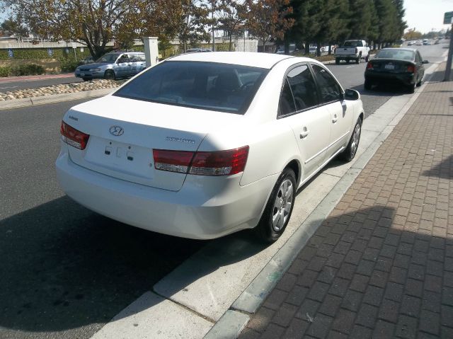 Hyundai Sonata 2006 photo 2