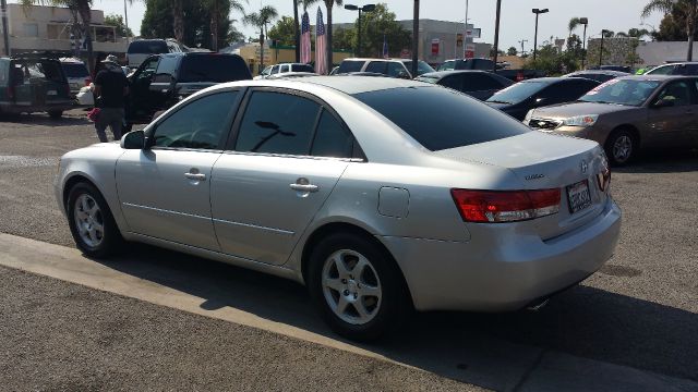 Hyundai Sonata Elk Conversion Van Sedan