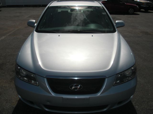 Hyundai Sonata 2006 photo 1