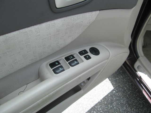 Hyundai Sonata 2006 photo 9