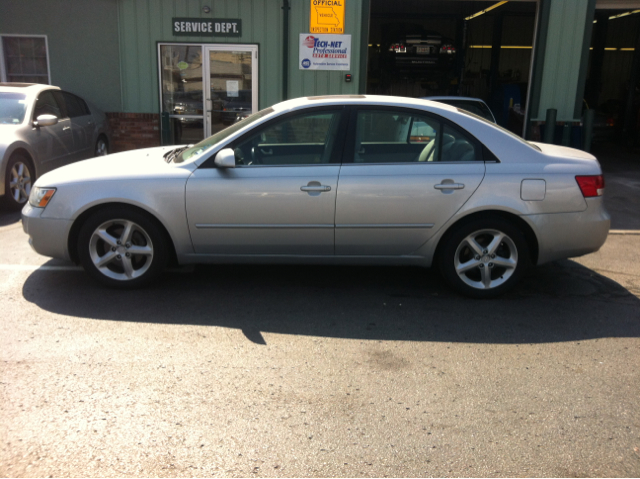 Hyundai Sonata 2006 photo 2