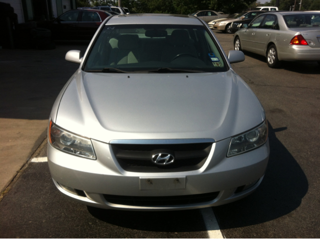 Hyundai Sonata 2006 photo 3